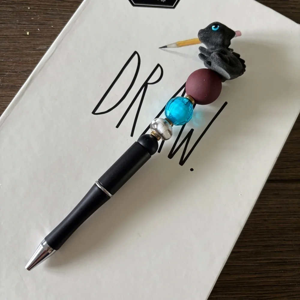 Jungle in my Pocket: Chroma Paint Chameleon handmade beaded pen